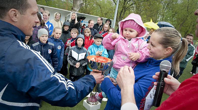 Futbola diena Liepājā sāk palikt par jauku tradīciju, neskatoties, ka risinās tikai otro reizi.