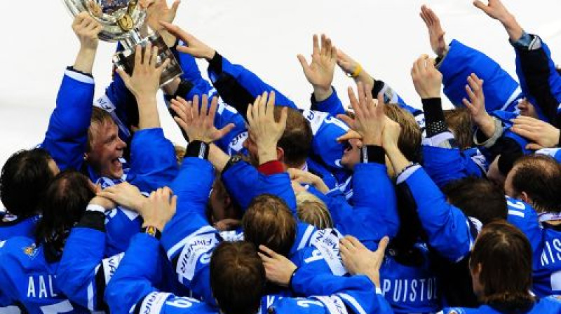 Somijas hokejisti līksmo - pēc 16 gadu pārtraukuma pasaules čempionāta zelts ir viņu īpašumā
Foto: AP/Scanpix