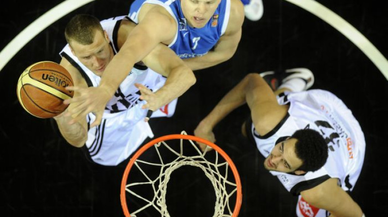 Šobrīd LBL finālsērijā svarīgu lomu spēlē rezervistu soliņa garums un kvalitāte
Foto: Romāns Kokšarovs, Sporta Avīze