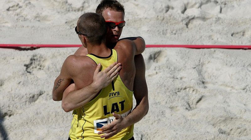 Jānis Šmēdiņš un Mārtiņš Pļaviņš
Foto: fivb.org