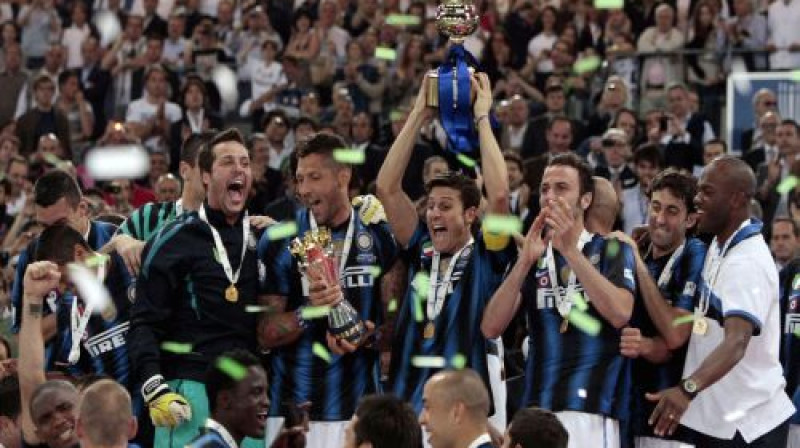 ''Inter'' līksmo pēc uzvaras kausa izcīņas finālā
Foto: AP/Scanpix