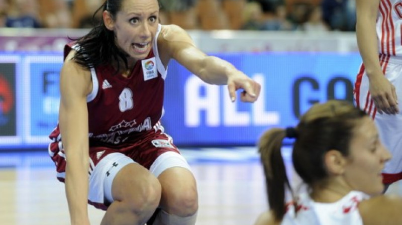 Gunta Baško-Melnbārde: vienīgā Latvijas basketboliste, kura piedalījusies visos četros veiksmīgi pabeigtajos Eiropas čempionātu finālturnīros. Kā veiksies bez viņas?   
Foto: Romāns...