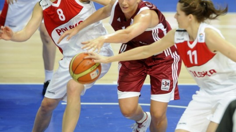 Ieva Kubliņa: 31 minūtē 14 punktu, 4 atlēkušās bumbas, 3 rezultatīvas piespēles un labs darbs aizsardzībā.
Foto: Romāns Kokšarovs, Sporta Avīze/f64