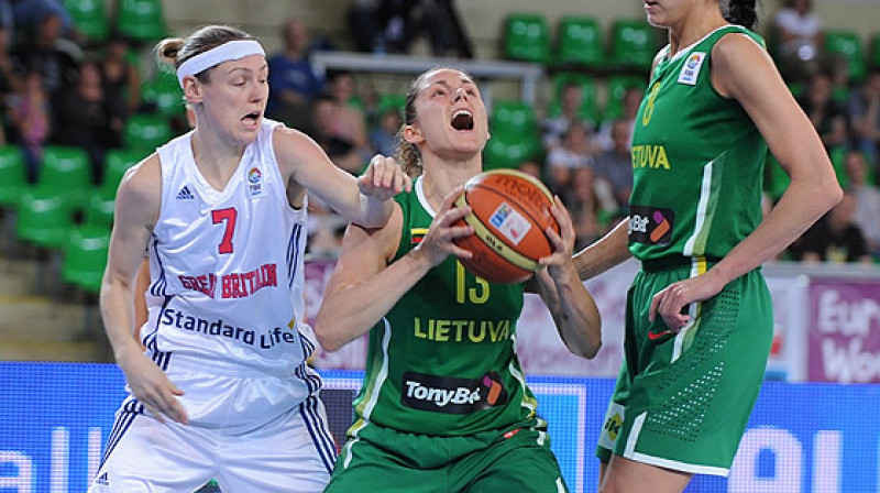 Lietuvas līdere Polijā ir uzbrūkošā aizsardze Sandra Linkevičiene
Foto: Castoria/Marchi, www.fibaeurope.com