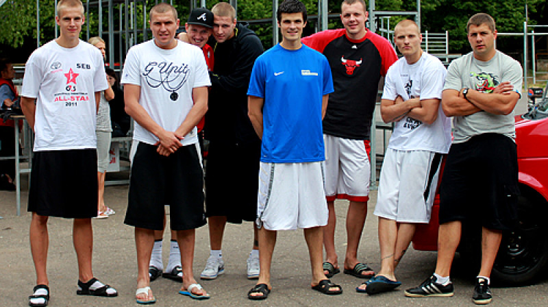 "Ghetto Basket" izlase pirms došanās uz Parīzi
Foto: "Streetbasket"