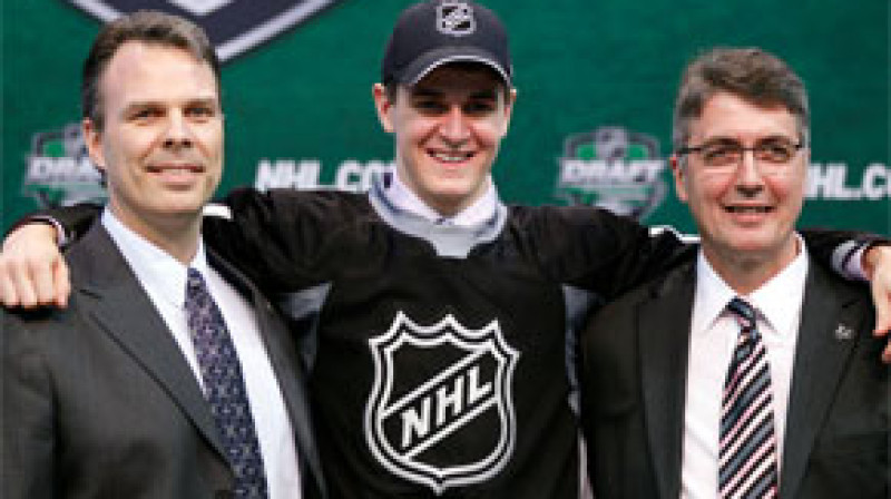 Marks Ščeifels (centrā) un "Jets" vadība
Foto: AP/Scanpix