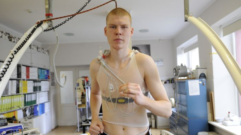 "Spurs" šovasar plāno uzlabot Bertāna fizisko sagatavotību
Foto: Romāns Kokšarovs, Sporta Avīze