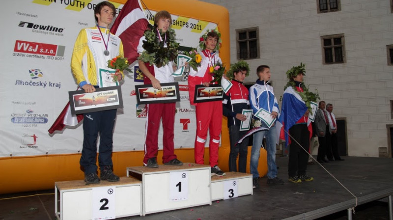 Rūdolfs Zērnis uz goda pjedestāla augstākā pakāpiena