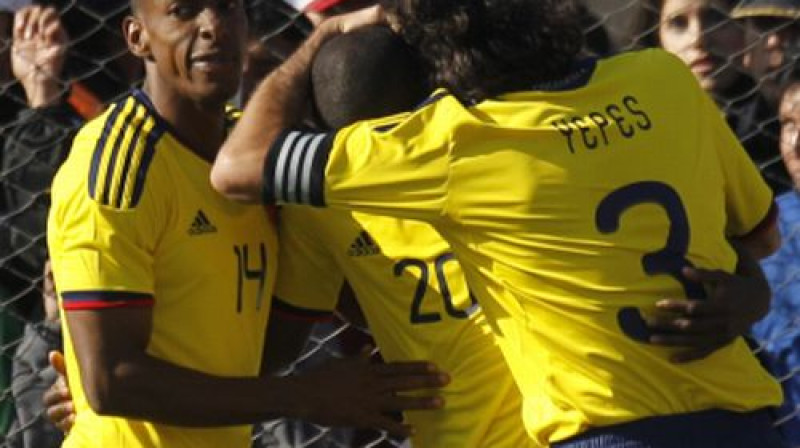 Kolumbija atzīmē vārtu guvumu
Foto: AP/Scanpix