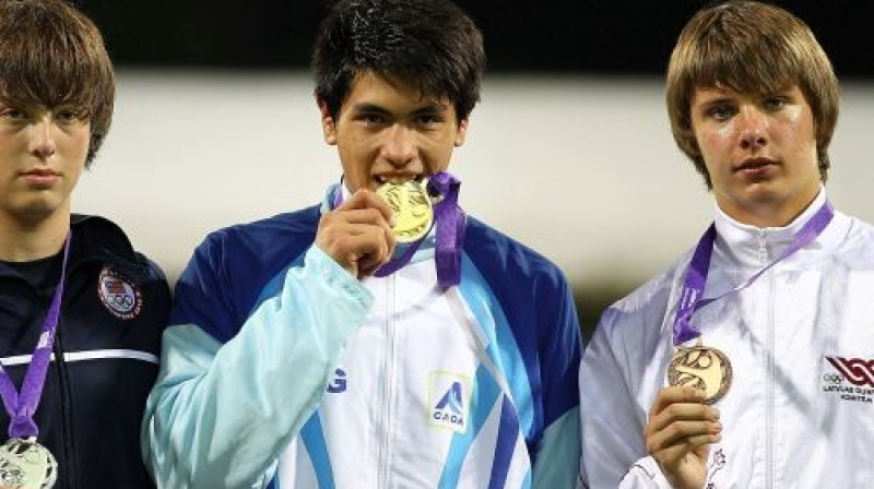 Intars Išējevs (pirmais no labās)
Foto: Foto: XINHUA/SYOGOC-Pool/Liao Yujie
