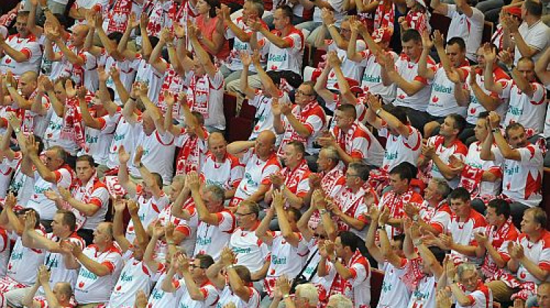 Polijas līdzjutēji ir sašutuši par komandas sniegumu
Foto: FIVB