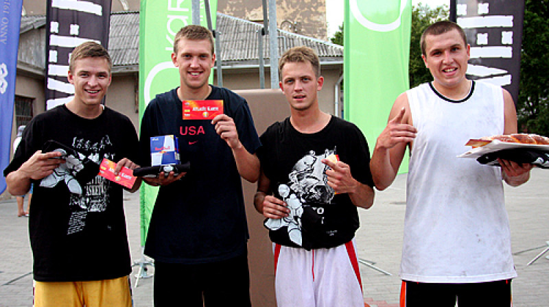"Armet" - Kārlis Buškevics, Andris Justovičs, Gatis Justovičs, Edgars Krūmiņš
Foto: Renārs Buivids