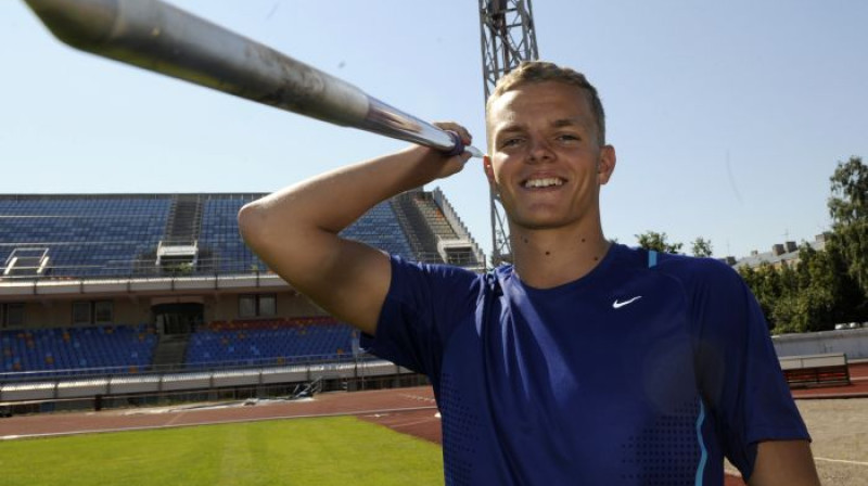 Zigismunds Sirmais  
Foto: Romāns Kokšarovs, Sporta Avīze, f64