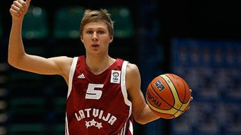 Ingus Jakovičs: Latvijas U20 izlases sastāvā 15 punktu pret Ķīnas studentu izlasi.
Foto: FIBA Europe