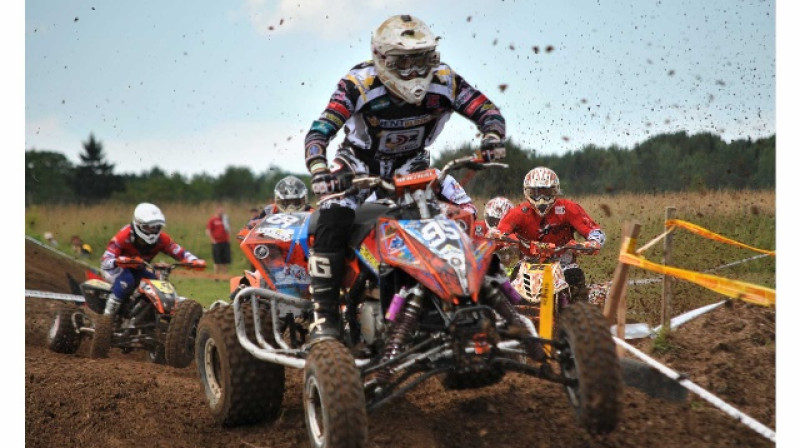 Dzintars Linde (Kvadri Pro klase 2011.gada Aizputes posmā) 
Foto: Battery Superkauss