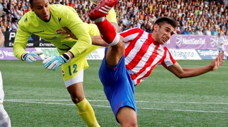 "Stromsgodset" pret "Atletico"
Foto: AP/Scanpix