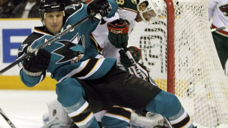 Robijs Ērls Minesotas ''Wild'' sastāvā spēlē pret Sanhosē ''Sharks''
Foto: AP/Scanpix
