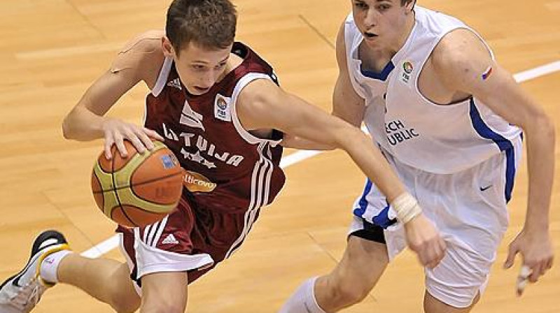 Kristaps Pļavnieks, spēlējot Latvijas kadetu izlasē
Foto: fibaeurope.com