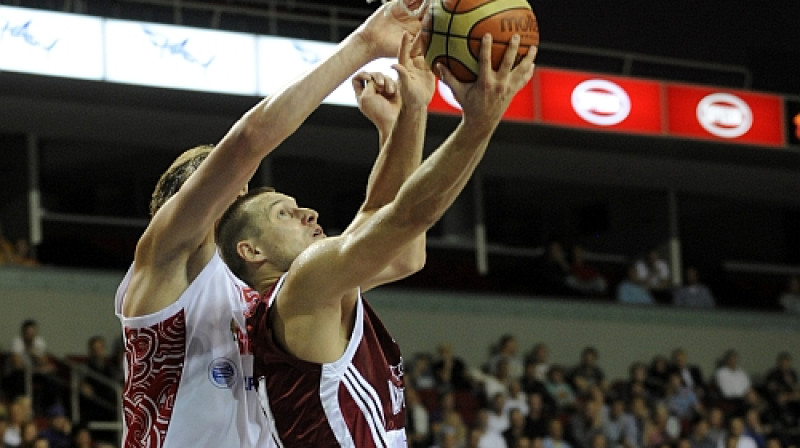 Edgars Jeromanovs
Foto: Romāns Kokšarovs, Sporta Avīze, f64