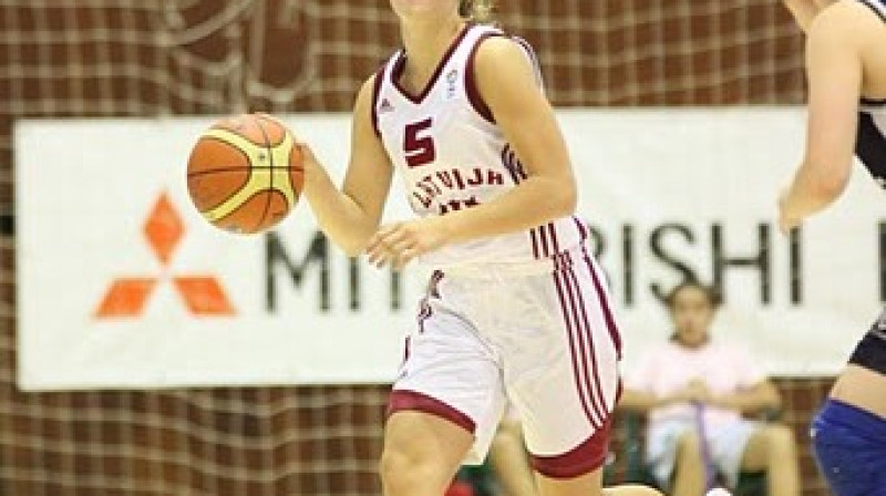 U16 izlases rezultatīvākā spēlētāja Kate Krēsliņa
Foto: Jānis Avotnieks