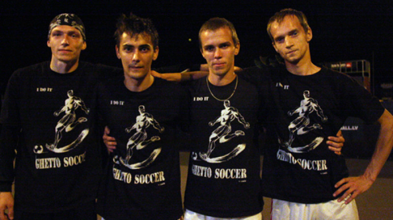 17. augusta "Ghetto Football" čempioni "Brasa"
Foto: Renārs Buivids