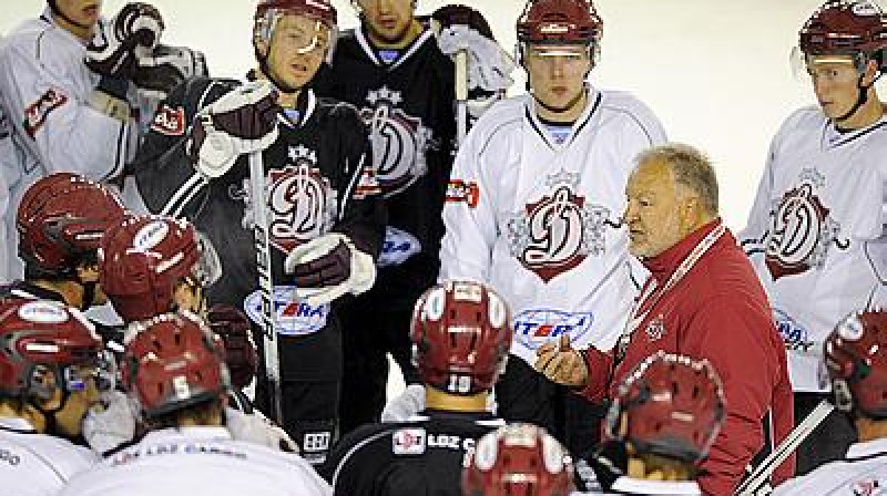 Kā spēlēsim?
Foto: Romāns Kokšarovs, F64, SA+
