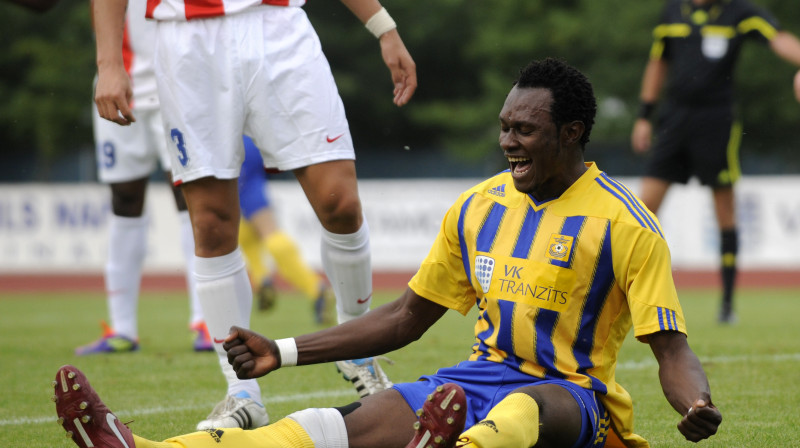 Maikls Tukura
Foto: Romāns Kokšarovs, Sporta Avīze, f64