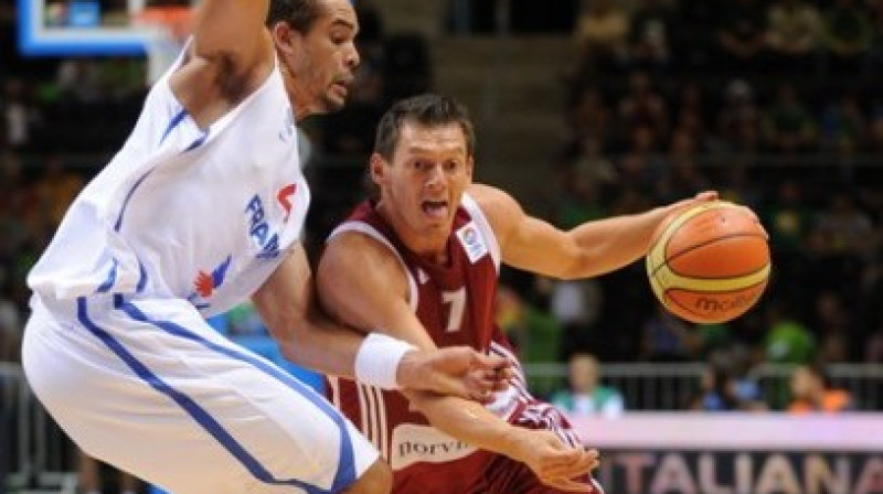 Jānis Blūms pret Joakimu Noa.
Foto: Romāns Kokšarovs, Sporta Avīze/f64