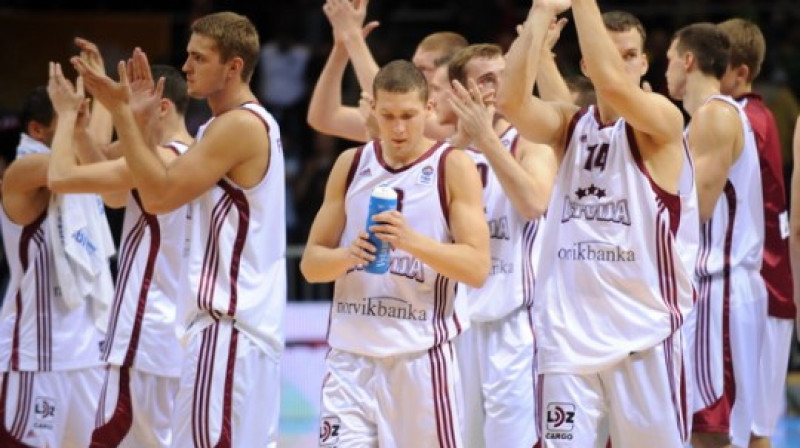Iespēlējušies esam, tagad - aizcērtam durvis. Uzvara pār Vāciju - tas būtu labs apliecinājums šīs komandas potenciālam.

Foto: Romāns Kokšarovs, Sporta Avīze/f64
