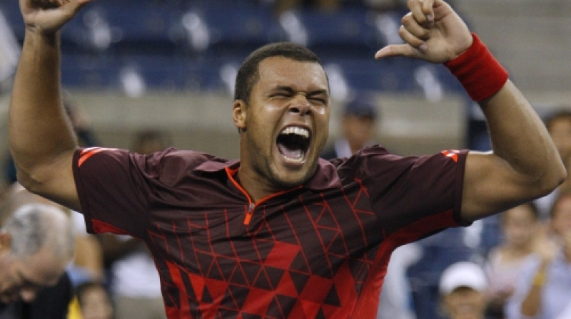 Žo-Vilfrīds Tsonga līksmo. Vai to pašu darīs pēc mača ar Federeru?
Foto: Reuters/Scanpix