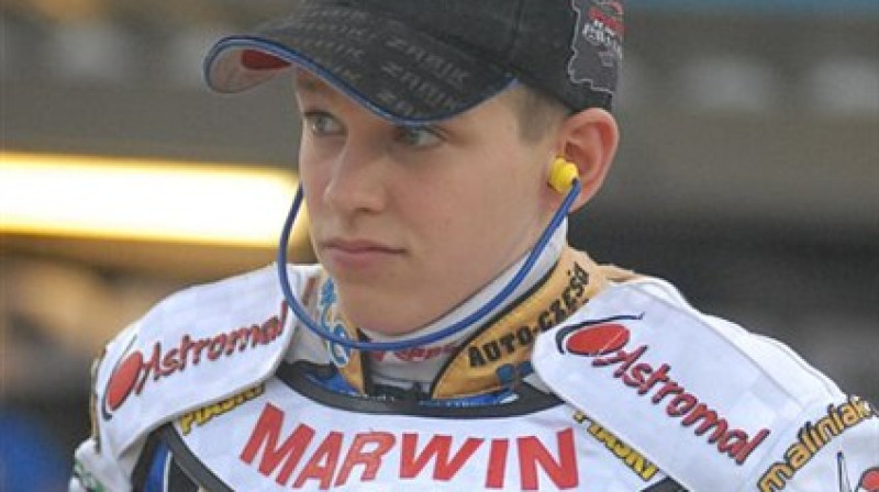 16 gadus vecais Pjotrs Pavļickis juniors ir visu laiku jaunākais spīdveja "Grand Prix" seriāla posmiem pieteiktais braucējs
Foto: streemo.pl