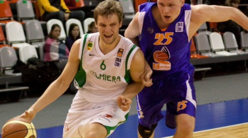 Oskars Virsis (pa kreisi)
Foto: Jānis Priedītis