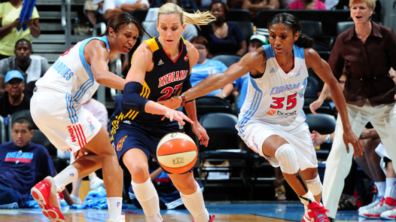 Austrumu finālā "Atlanta Dream" pret "Indiana Fever"
Foto: www.wnba.com Scott Cunningham/NBAE/Getty Images