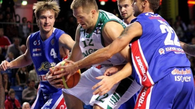 Armands Šķēle (#22) aizsardzībā
Foto: sport.err.ee