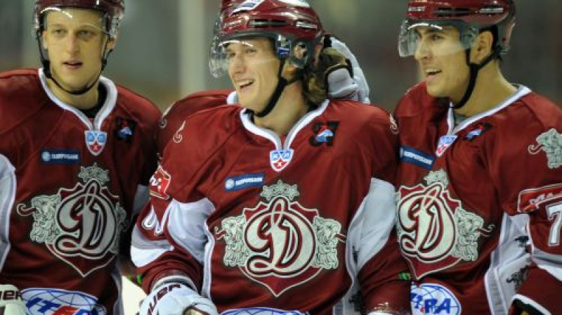 Guntis Galviņš atalgoja ceturtās maiņas pūles ar svarīgu vārtu guvumu.
Foto: Romāns Kokšarovs, Sporta Avīze, f64