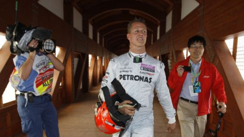 Mihaels Šūmahers pēc sadursmes atgriežas boksos
Foto: AFP/Scanpix
