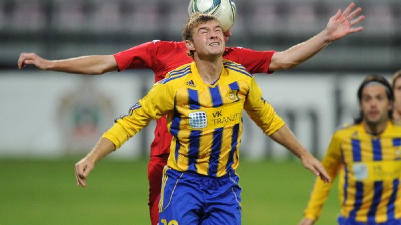 FK "Ventspils" futbolisti tikuši pie smagas, bet ļoti nepieciešamas uzvaras.
Foto:Romāns Kokšarovs, Sporta Avīze, f64