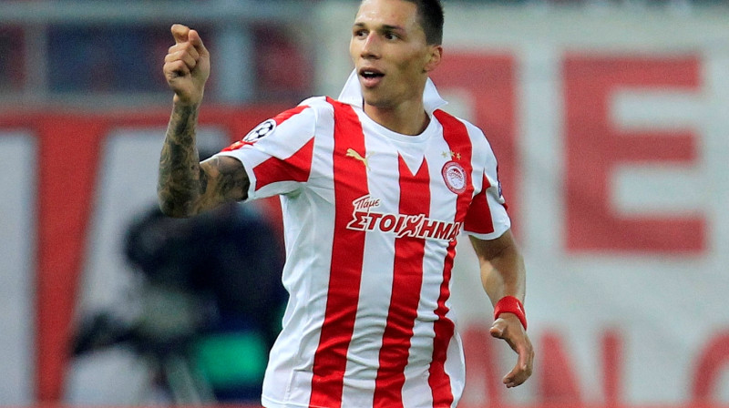 Hosē Holebass "Olympiakos" labā guva pirmos vārtus
Foto: AP/Scanpix