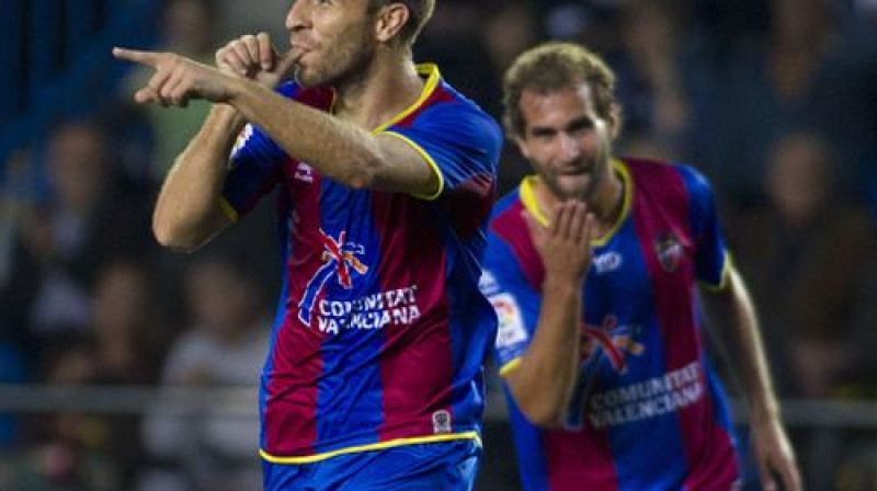 Huans Luiss Gomess-Lopess jeb vienkārši Huanlu (priekšplānā)
Foto: AFP/Scanpix