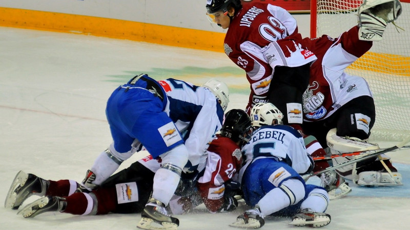 "Rīga" un "Dinamo Shinnik" šosezon labi iepazinušas viena otru
Foto: Romualds Vambuts, Sportacentrs.com