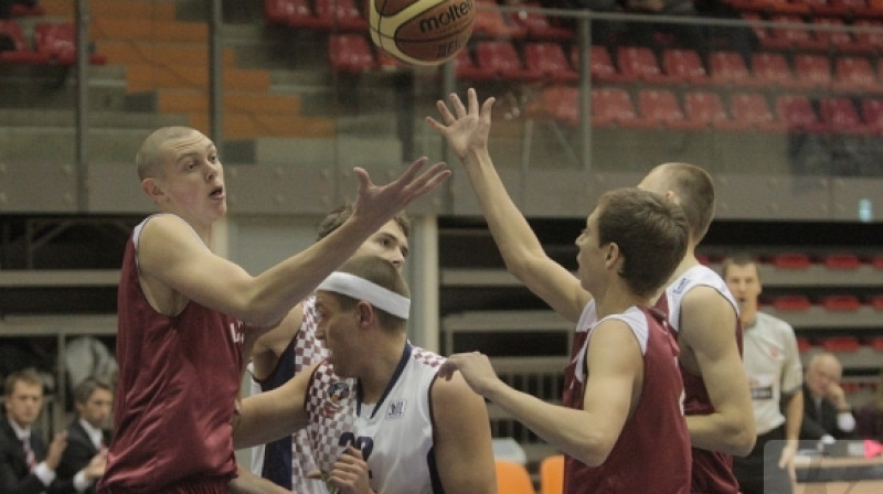 Jauniešu un junioru līmenis paliek arvien pliekanāks...

Foto: jelgavasvestnesis.lv