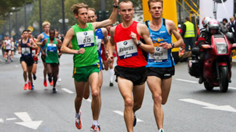 Valērijs Žolnerovičs (priekšplānā)
Foto: laufreport.de