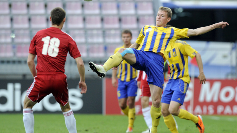 Ventspils un Liepājas klubi šodien nemērosies savā starpā, taču neklātienē noskaidros Latvijas čempionu. Foto: Romāns Kokšarovs, 
Sporta Avīze, f64