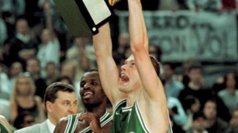 1999. gadā "Žalgiris" pirmo reizi uzvarēja Eirolīgā, finālā ar 82:74 pieveicot Boloņas "Kinder"