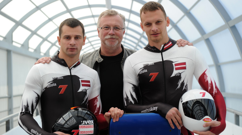 Martins, Dainis un Tomass Dukuri
Foto: Romāns Kokšarovs, Sporta Avīze, f64