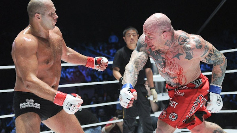 Fjodors Jemeļjaņenko cīņā ar Džefu Monsonu
Foto: sherdog.com