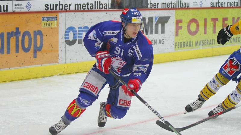 Ronalds Ķēniņš mačā pret ''Davos''
Foto: www.zsclions.ch
