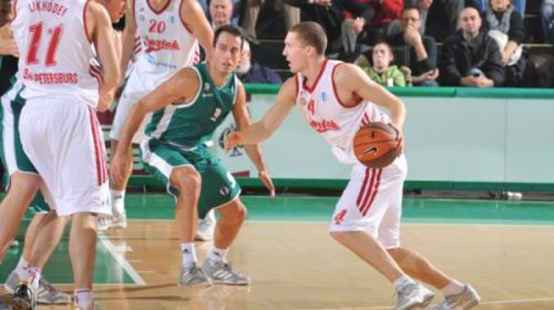 Jānis Strēlnieks savā debijas spēlē "Spartak" sastāvā
Foto: bc-spartak.ru