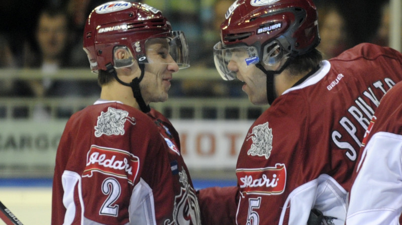 Vai Jānis Sprukts un Rodrigo Laviņš smaidīs arī šovakar?
Foto: Romāns Kokšarovs, Sporta Avīze, f64
