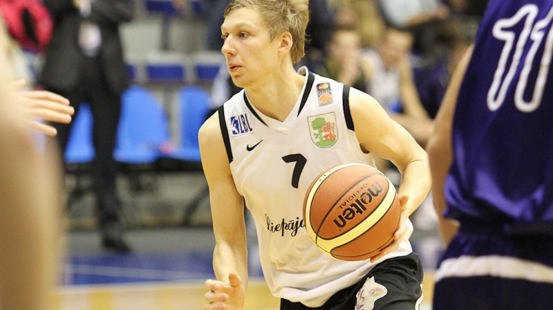 Ingus Jakovičs uzvarā pār "RSU" izcēlās ar 23 gūtiem punktiem
Foto: Mārtiņš Sīlis